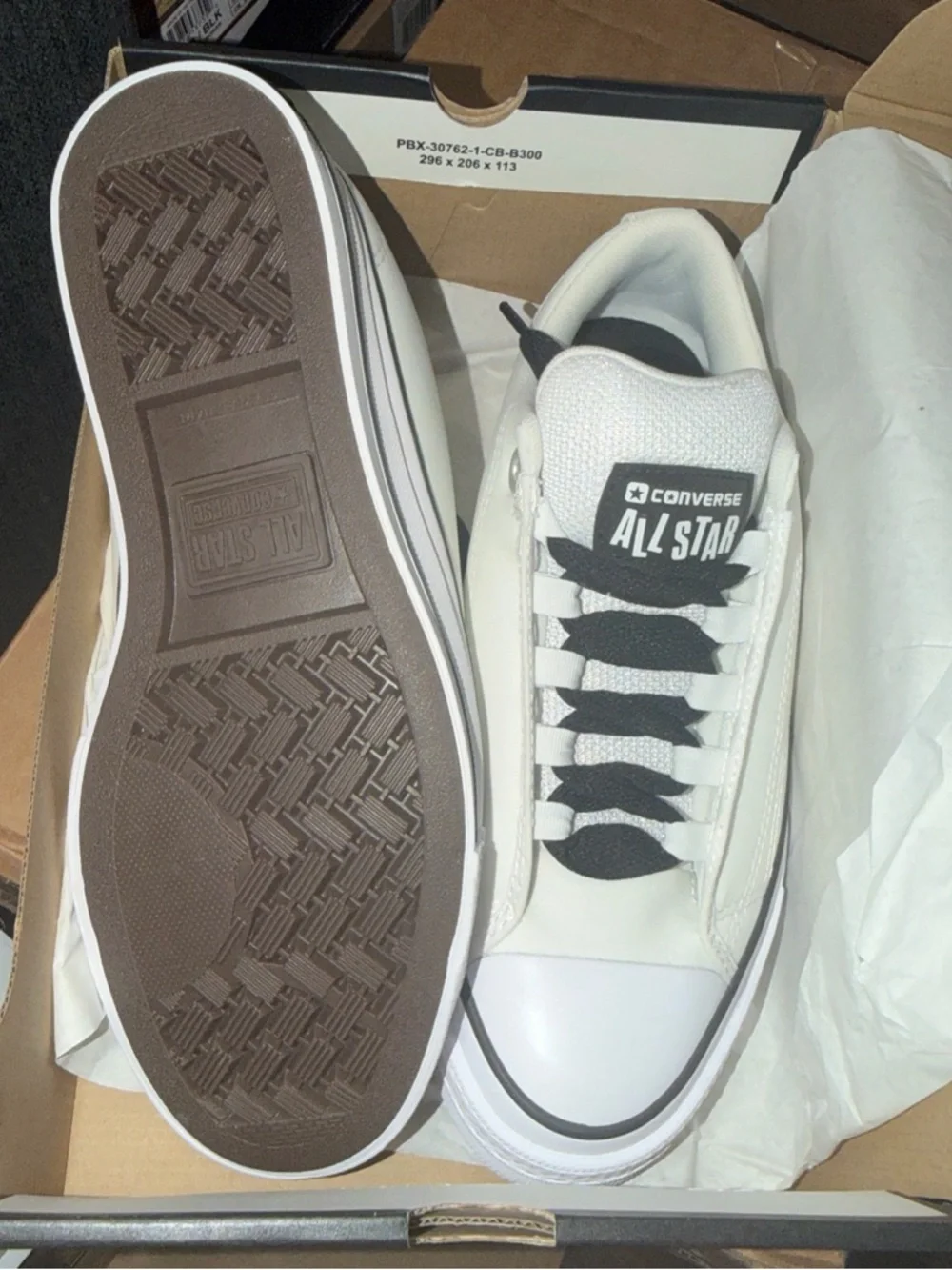 Converse Men’s Chuck Taylor All Star Low  Puffed White A14722C Sz 8Men W 9.5 - Picture 3 of 5